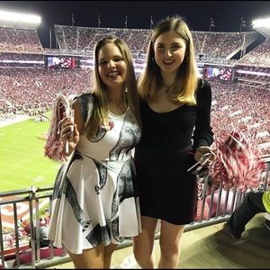 Meet your Posher, Claire